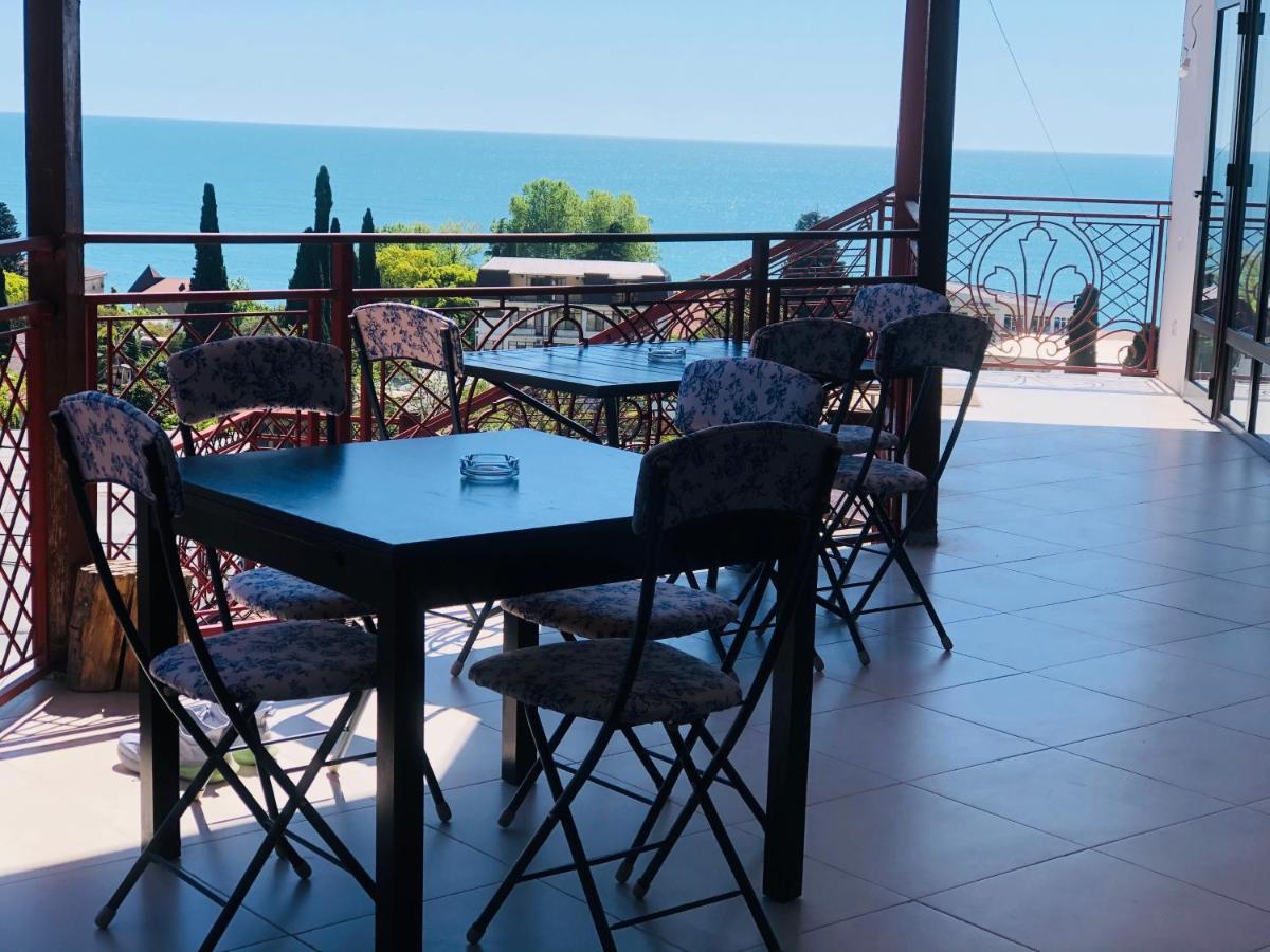 Hometel 4 Friends Gagra Exterior photo