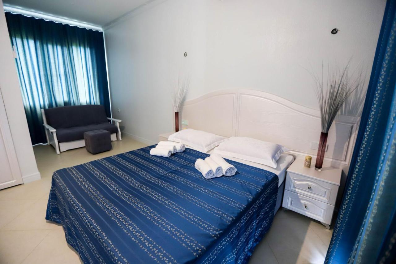 Hometel 4 Friends Gagra Exterior photo