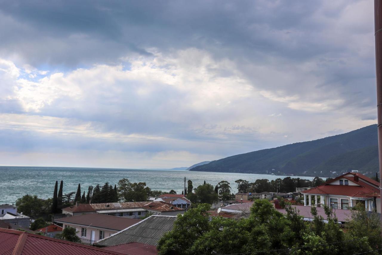 Hometel 4 Friends Gagra Exterior photo